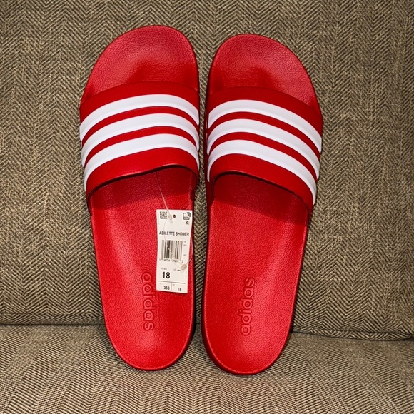 NWT Adidas Adilette Shower Cloudfoam Red and White Slide Sandals Shoes Size 18 - Picture 1 of 13